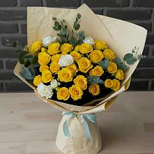 Букет цветов из:  Розы #REPLACE_PRED# Садовом Республики Калмыкия