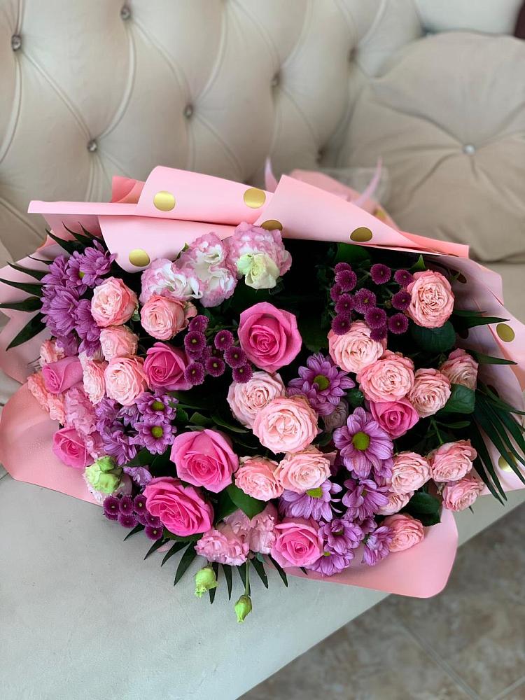 Букет цветов из: Хризантемы, Розы и Лизиантусы в Садовом Республики Калмыкия