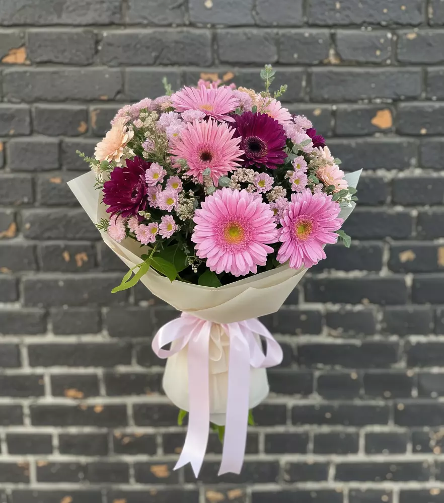 Букет цветов из: Герберы и Хризантемы в Садовом Республики Калмыкия
