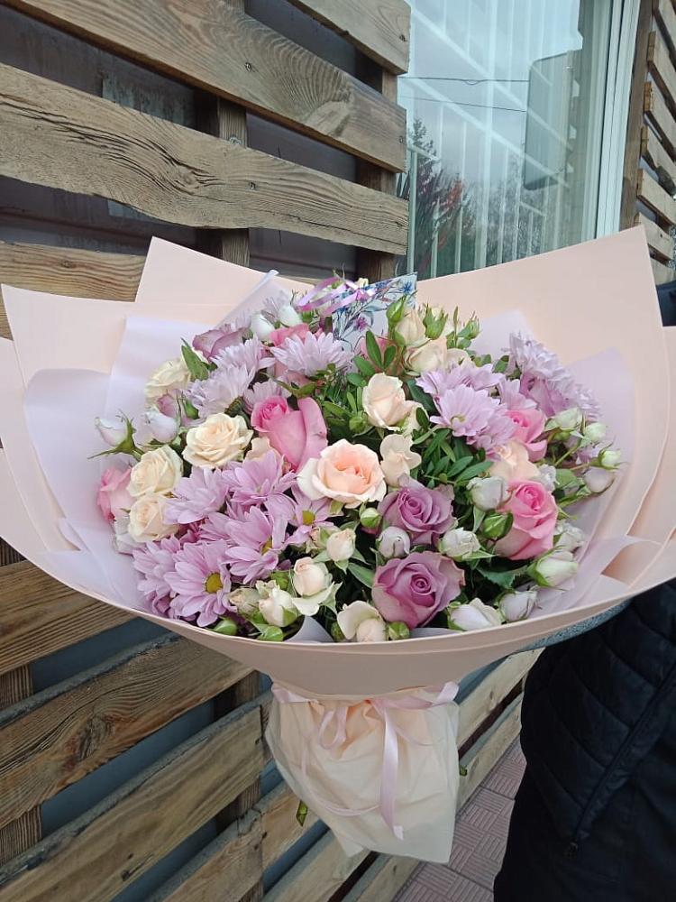 Букет цветов из: Розы и Хризантемы в Садовом Республики Калмыкия