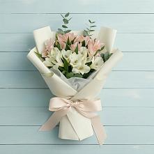 Букет цветов из:  Альстромерии в Садовом Республики Калмыкия