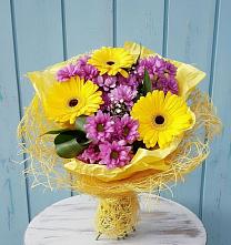 Букет цветов из:  Хризантемы и Герберы в Садовом Республики Калмыкия