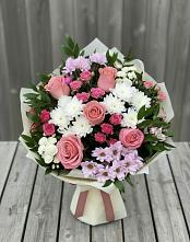 Букет цветов из:  Альстромерии, Гвоздики, Розы и Хризантемы в Садовом Республики Калмыкия