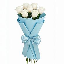 Букет 7 белых роз Проуд в Садовом Республики Калмыкия