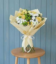 Букет цветов из:  Хризантемы и Розы в Садовом Республики Калмыкия