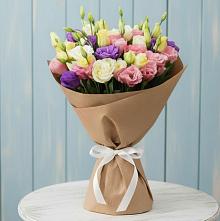 Букет цветов из:  Лизиантусы в Садовом Республики Калмыкия