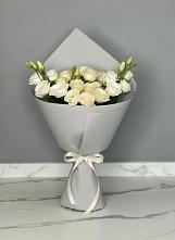 Букет цветов из:  Розы и Лизиантусы #REPLACE_PRED# Садовом Республики Калмыкия